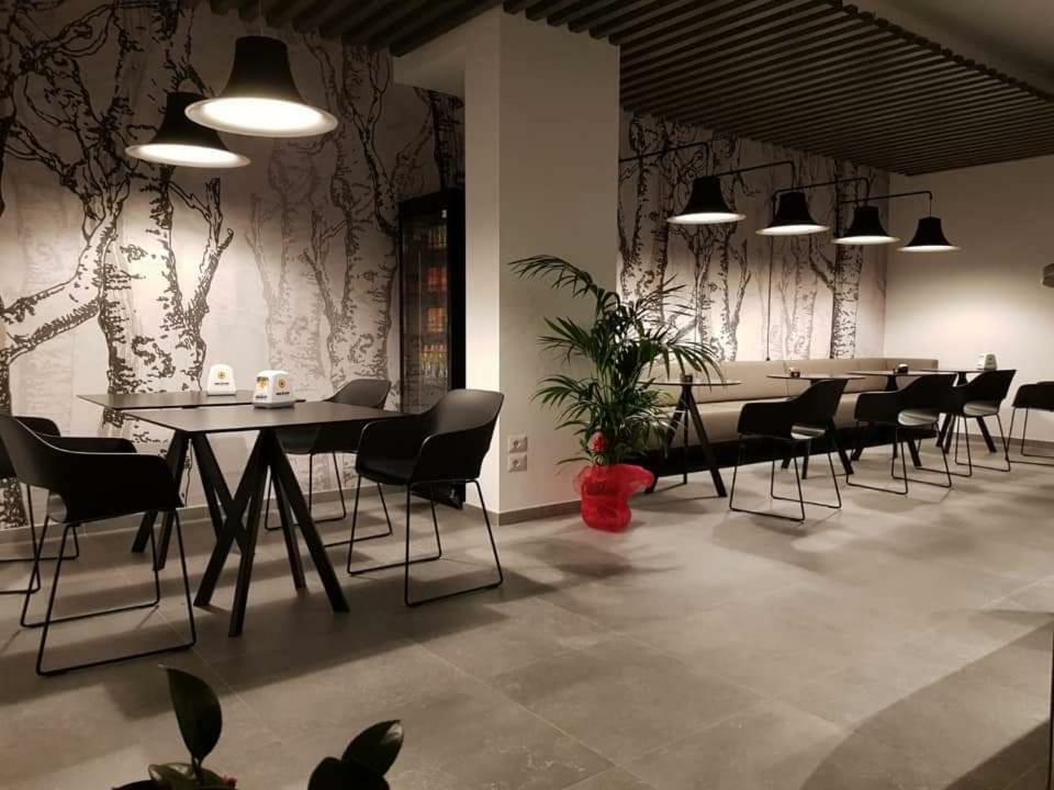 Area 19 Aparthotel Καταντζάρο Εξωτερικό φωτογραφία